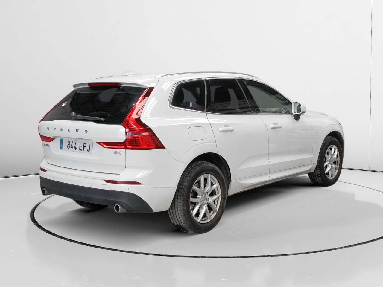 Volvo XC60 B4 D Momentum Pro - foto 2