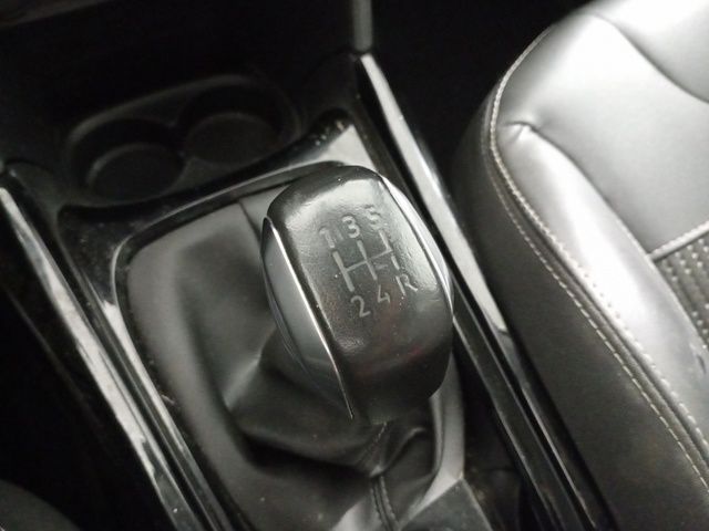 Peugeot 2008 PureTech 110 Allure - foto 12