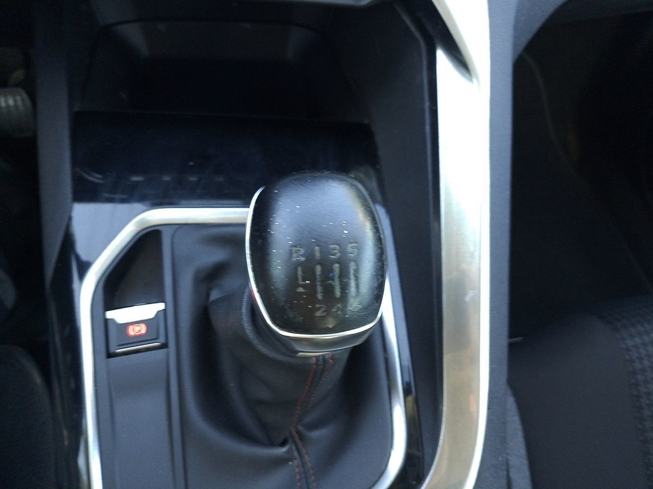 Peugeot 3008 PureTech 130 Active - foto 13
