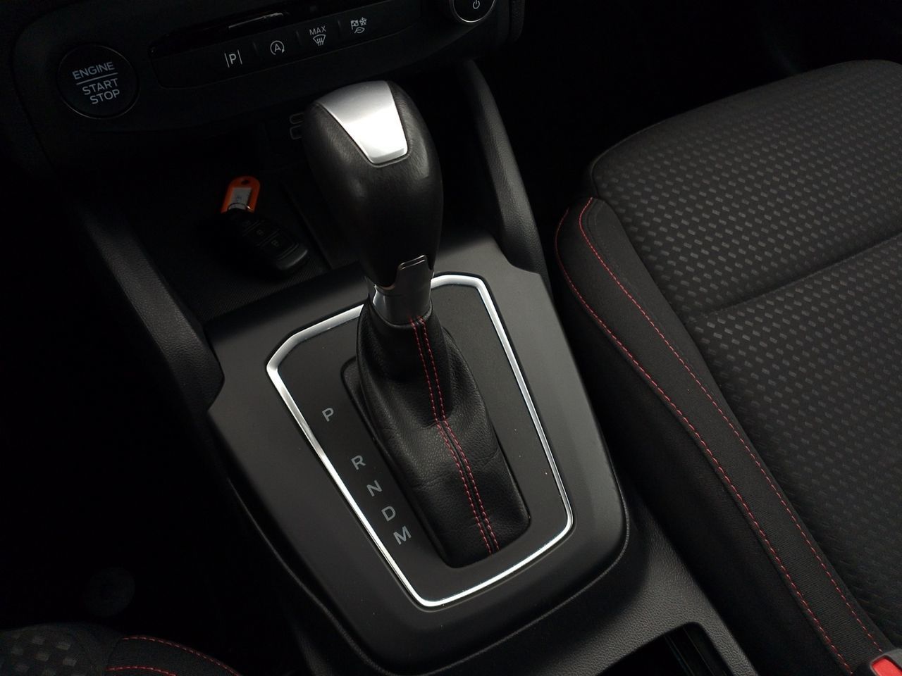 Ford Focus 1.0 EcoBoost MHEV ST-Line - foto 12