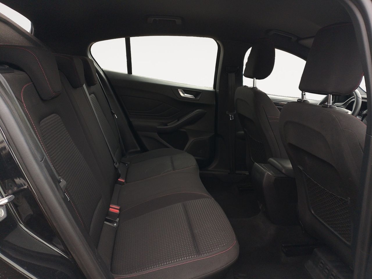 Ford Focus 1.0 EcoBoost MHEV ST-Line - foto 9