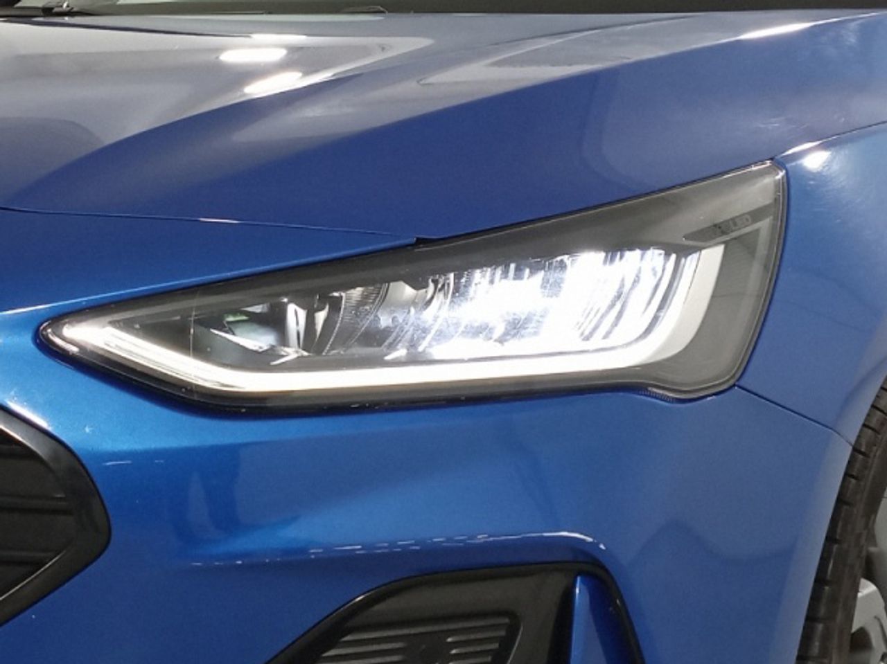 Ford Focus 1.0 EcoBoost MHEV ST-Line - foto 22