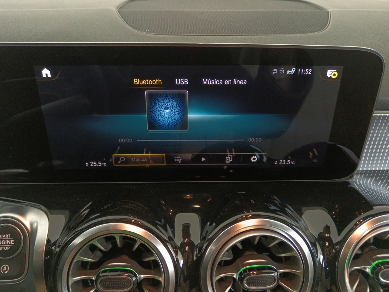 Mercedes-Benz GLB 180 - foto 19