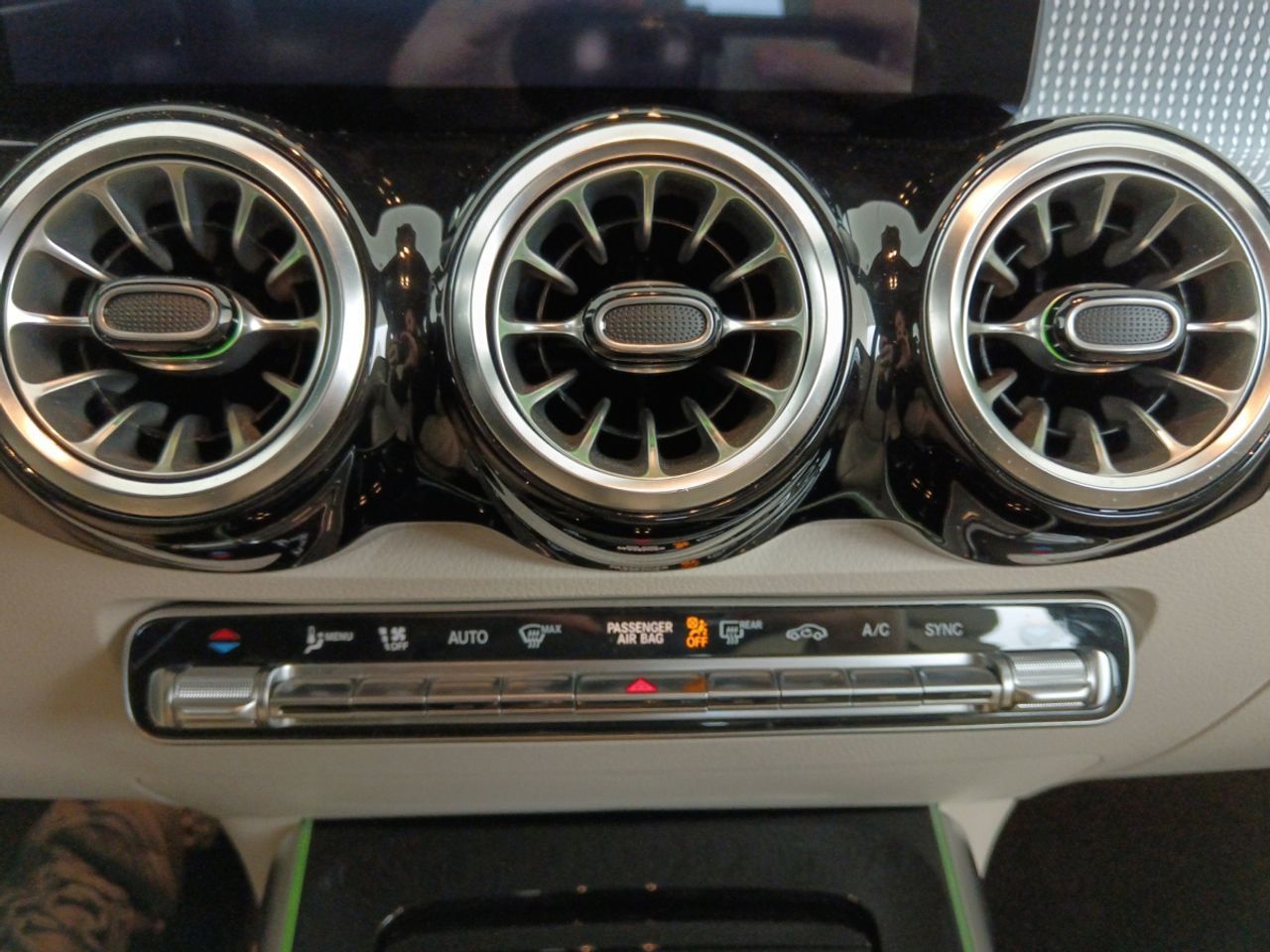 Mercedes-Benz GLB 180 - foto 20
