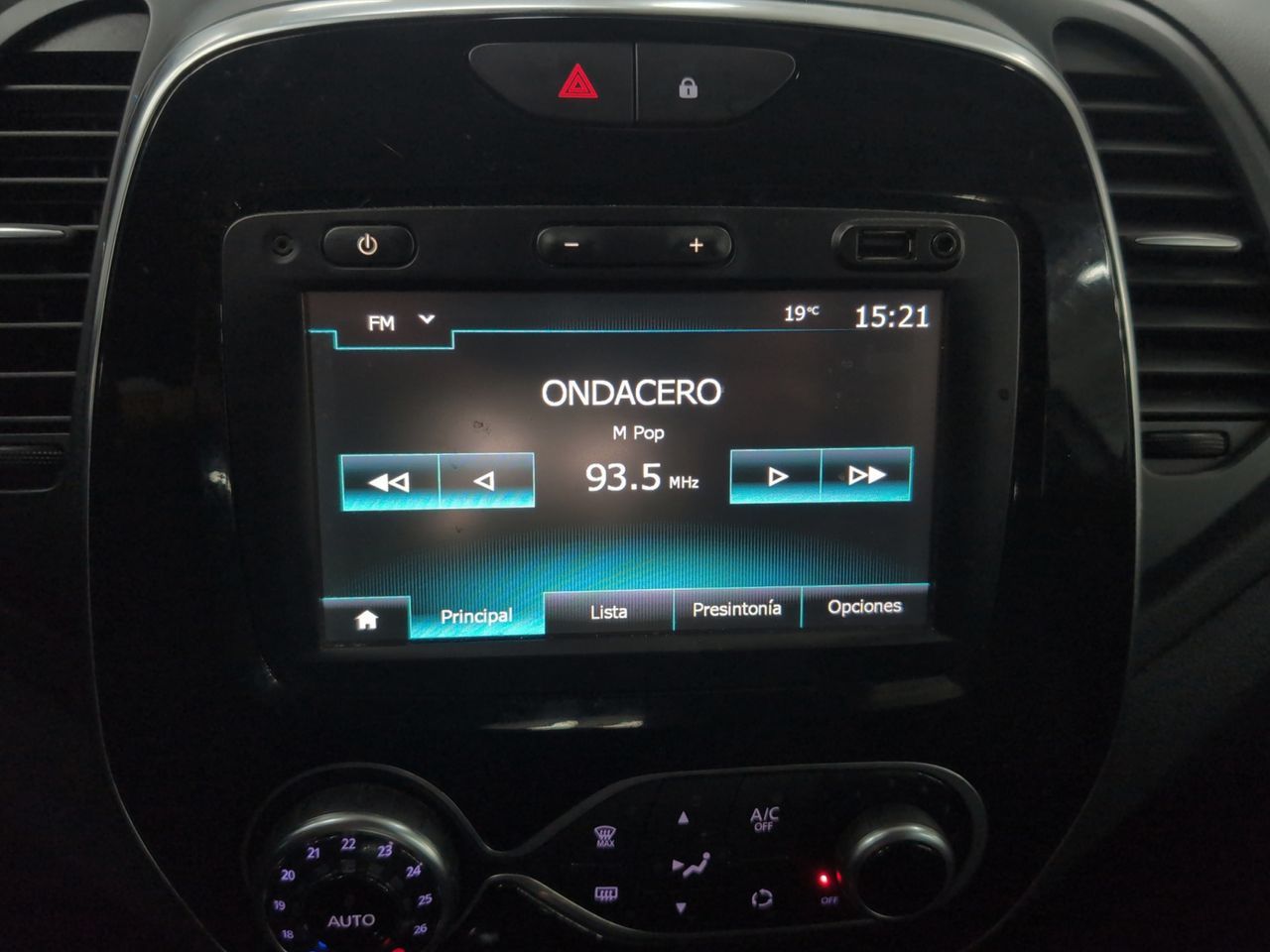Renault Captur Limited Energy TCe - foto 19