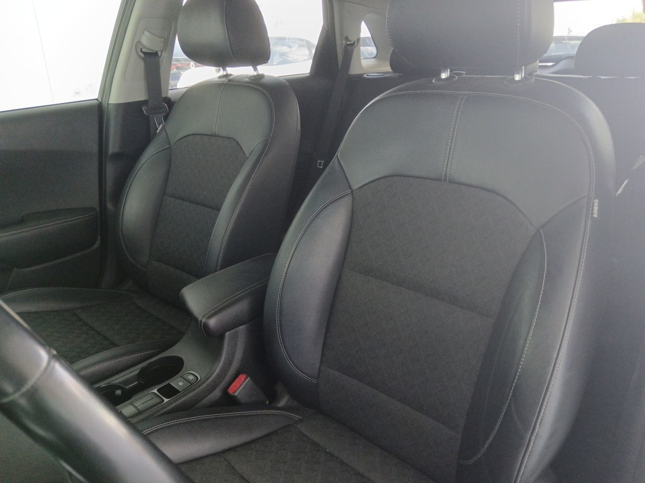 Kia Niro 1.6 GDi HEV Concept - foto 21