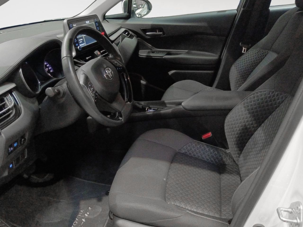 Toyota C-HR 1.8 125H Active - foto 9
