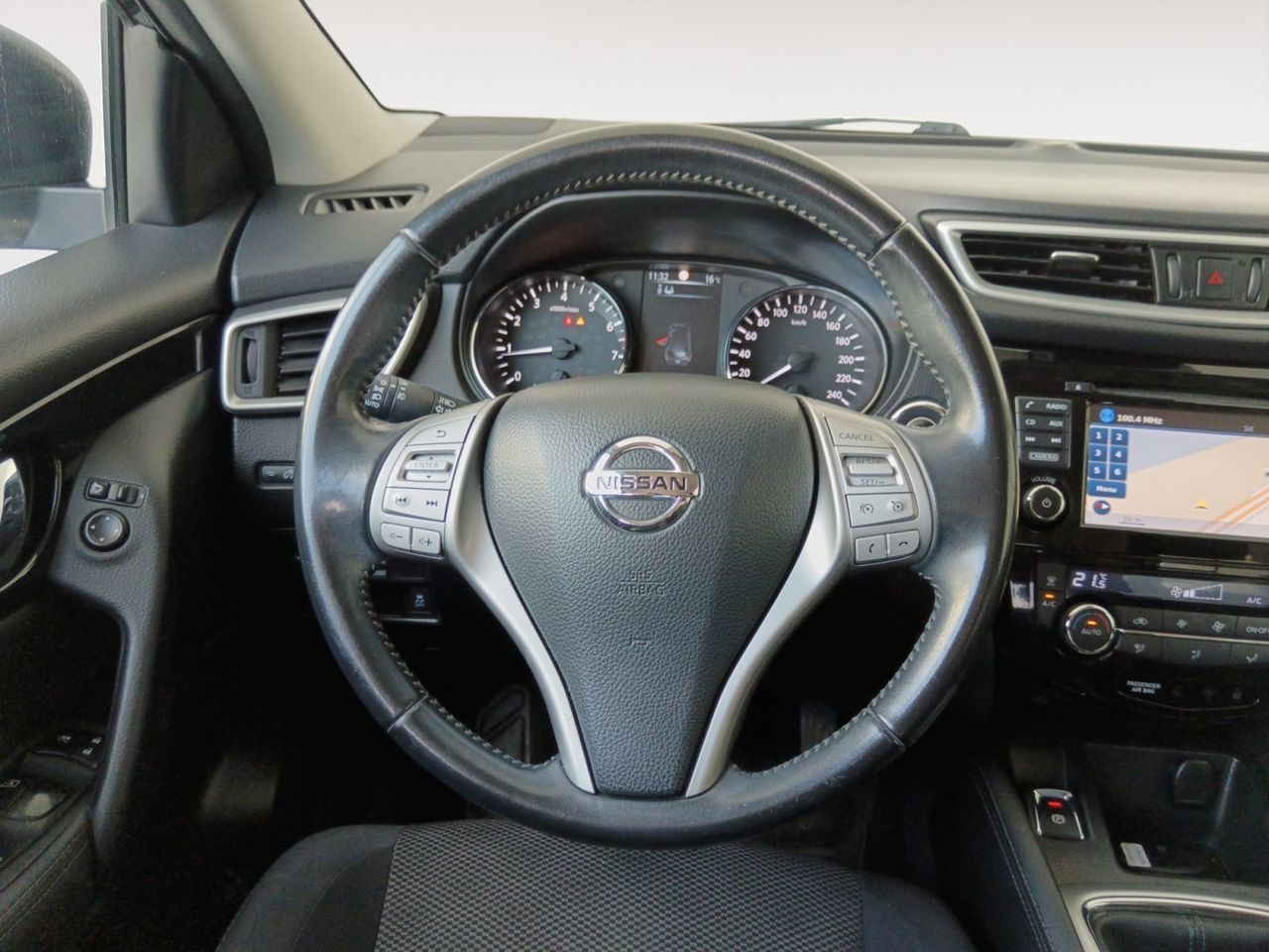 Nissan Qashqai DIG-T 115 N-Connecta 4x2 - foto 7