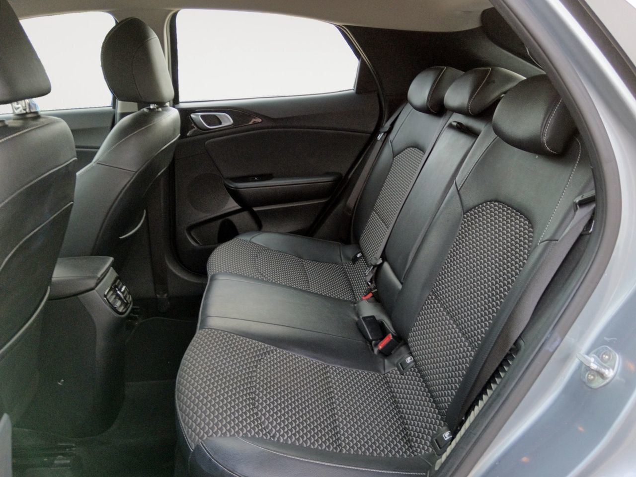 Kia XCeed 1.6 GDi PHEV eDrive - foto 10