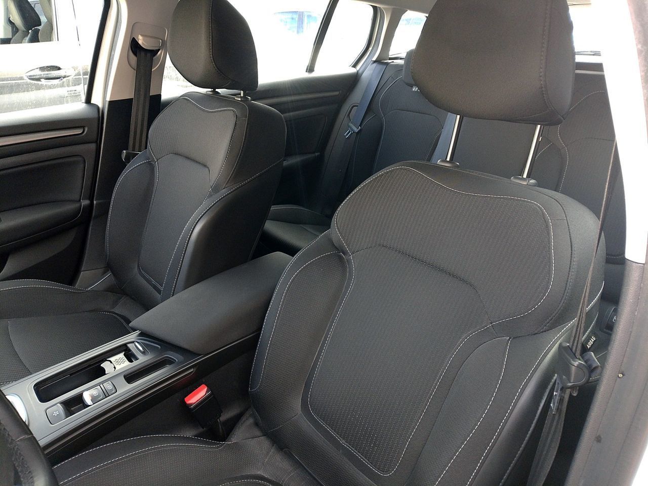 Renault Mégane Sport Tourer Business E-Tech Híbrido enchufable - foto 21