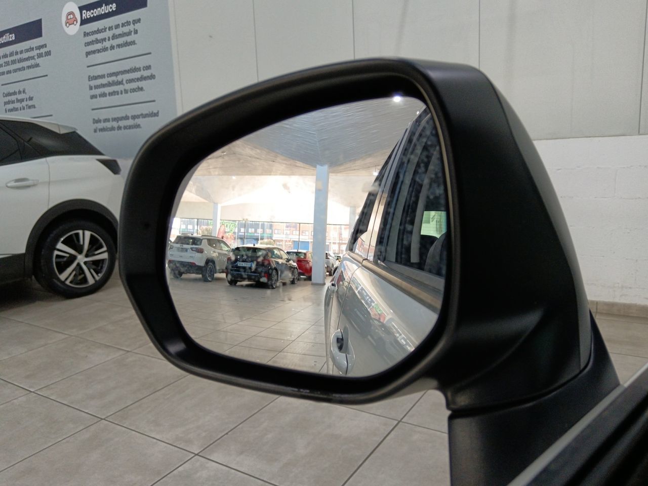Peugeot 3008 1.2 PureTech Allure - foto 23