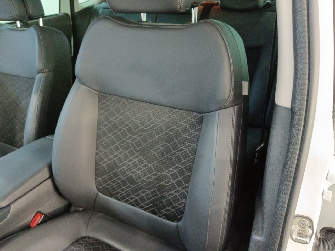 Peugeot 3008 1.2 PureTech Allure - foto 22