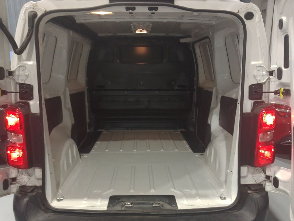 Peugeot Expert Furgon BlueHDi 120 Asphalt Standard - foto 11