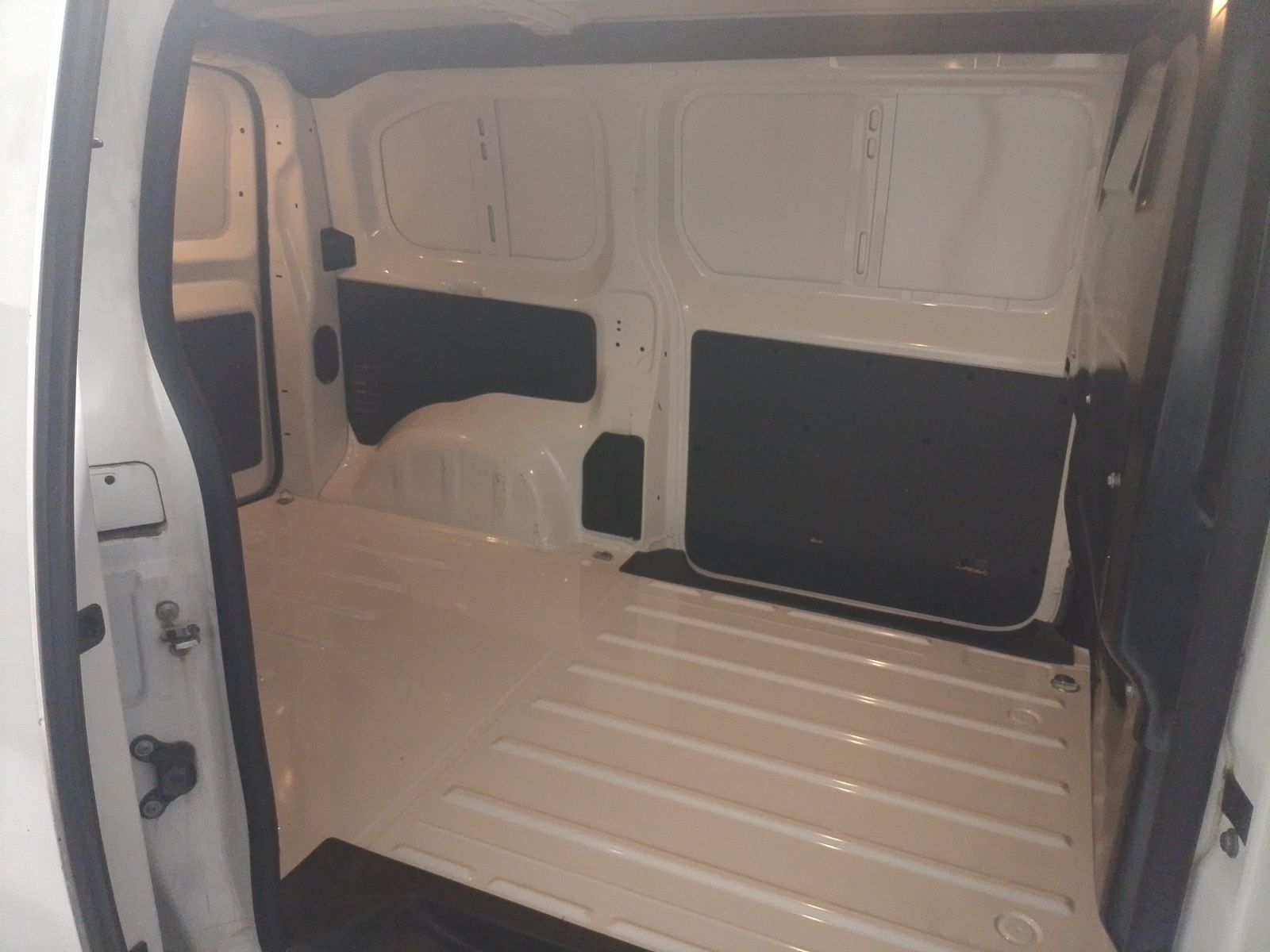 Peugeot Expert Furgon BlueHDi 120 Asphalt Standard - foto 10