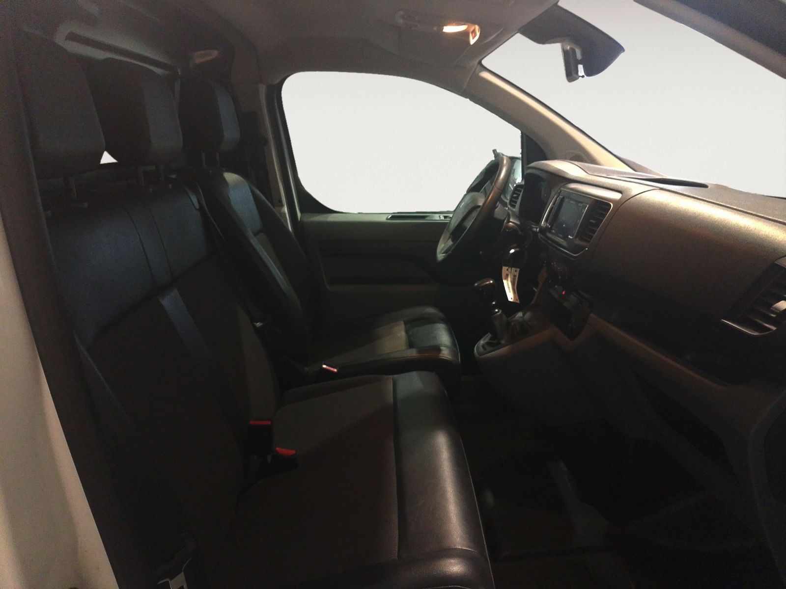 Peugeot Expert Furgon BlueHDi 120 Asphalt Standard - foto 9