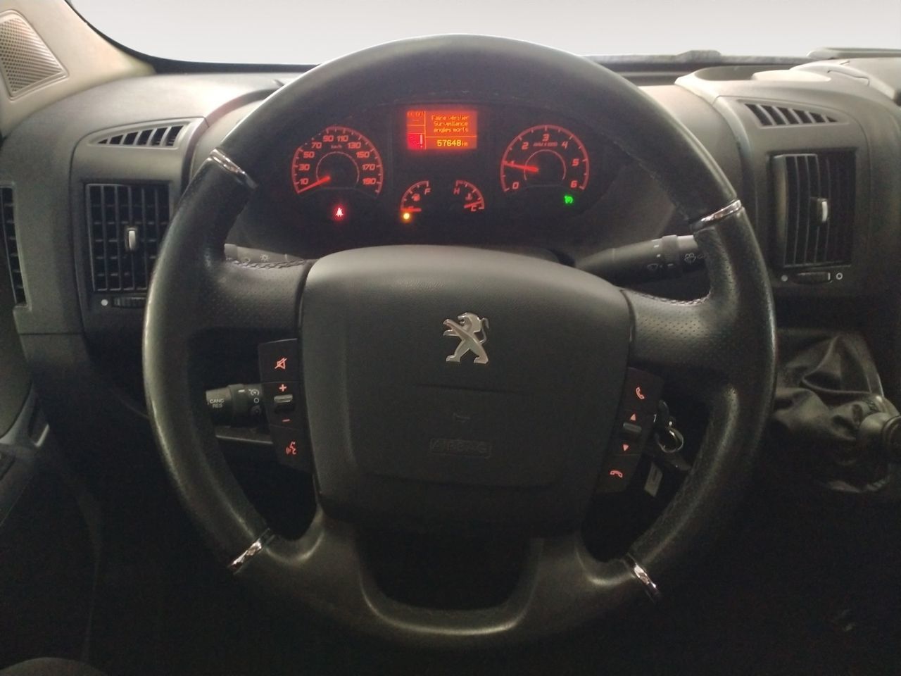 Peugeot Boxer Furgon BlueHDi 140 335 L2H2 - foto 6
