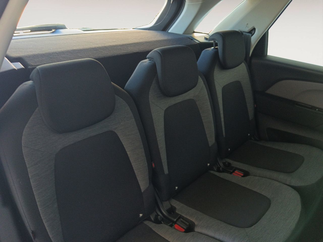 Citroën C4 Picasso PureTech 110 First - foto 9