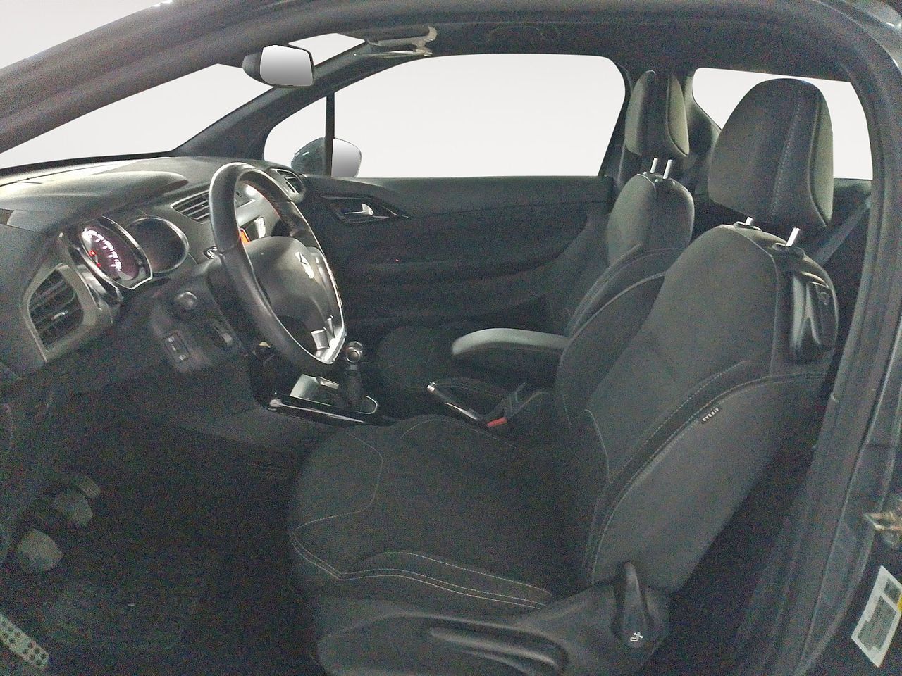 DS DS 3 Crossback PureTech 82 Desire - foto 9