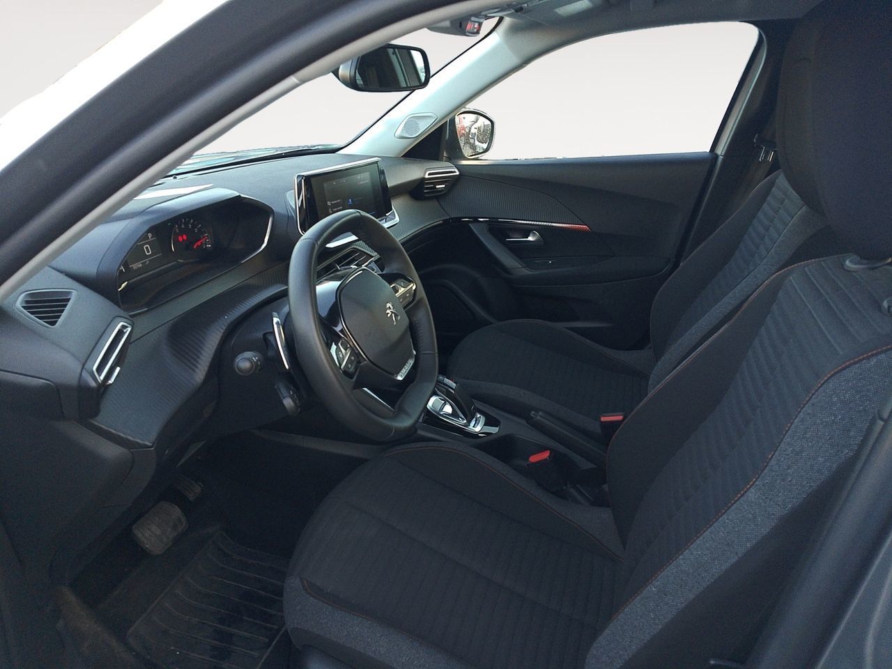 Peugeot 2008 PureTech 130 Allure EAT8 - foto 8