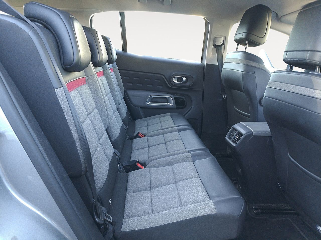 Citroën C5 Aircross Hybrid 225 Shine e-EAT8 - foto 10
