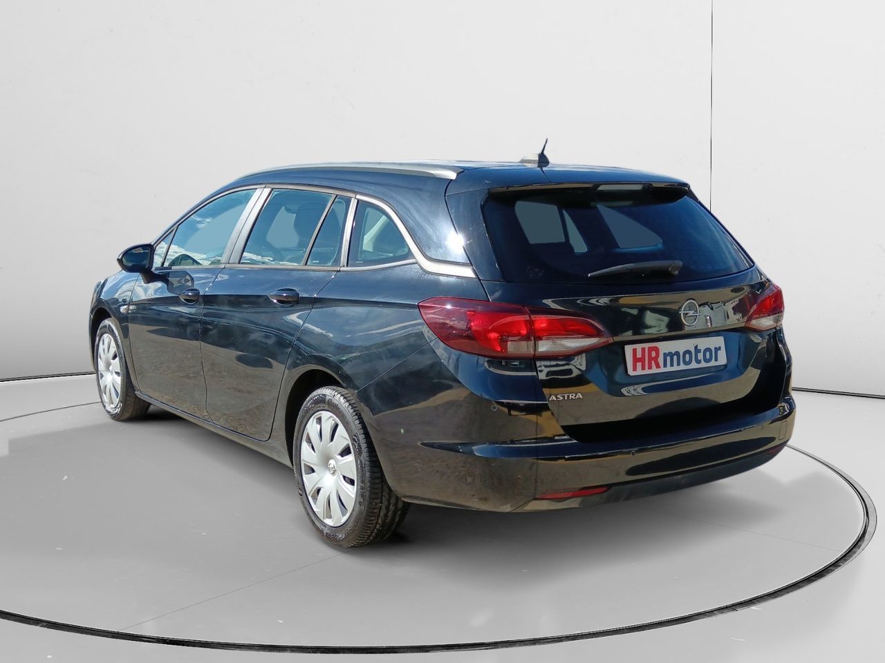 Opel Astra 1.2 Turbo SHL - foto 4