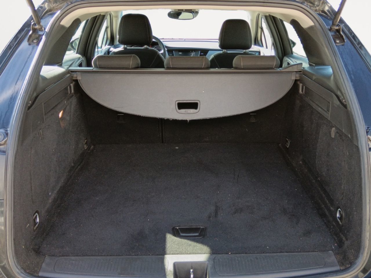 Opel Astra 1.2 Turbo SHL - foto 12