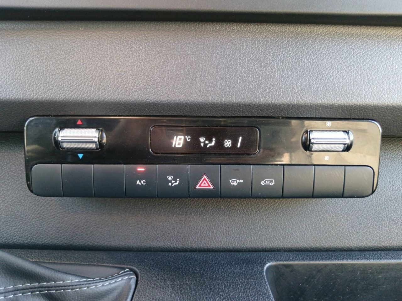 Mercedes-Benz Sprinter Furgón 315 CDI Medio 3.5T T. Alto - foto 19