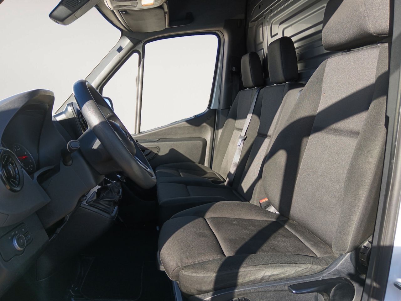 Mercedes-Benz Sprinter Furgón 315 CDI Medio 3.5T T. Alto - foto 15