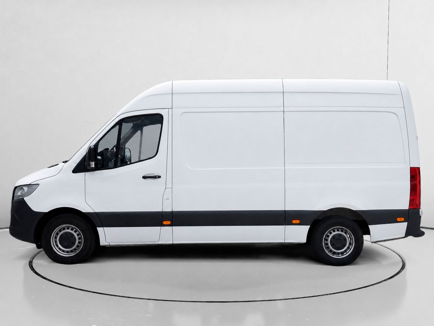 Mercedes-Benz Sprinter Furgón 315 CDI Medio 3.5T T. Alto - foto 6