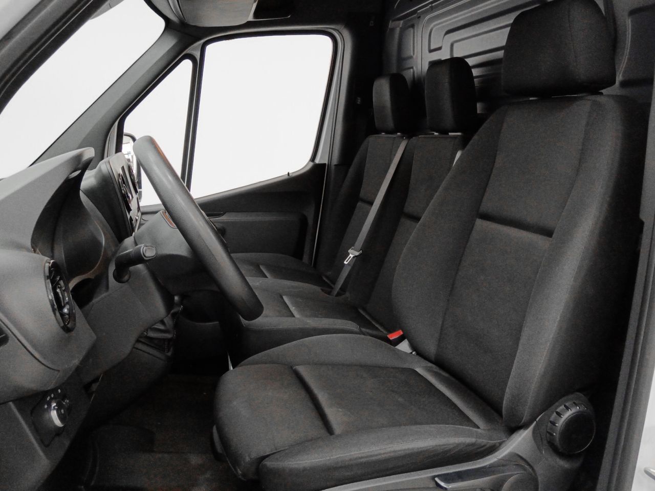 Mercedes-Benz Sprinter Furgón 315 CDI Medio 3.5T T. Alto - foto 9