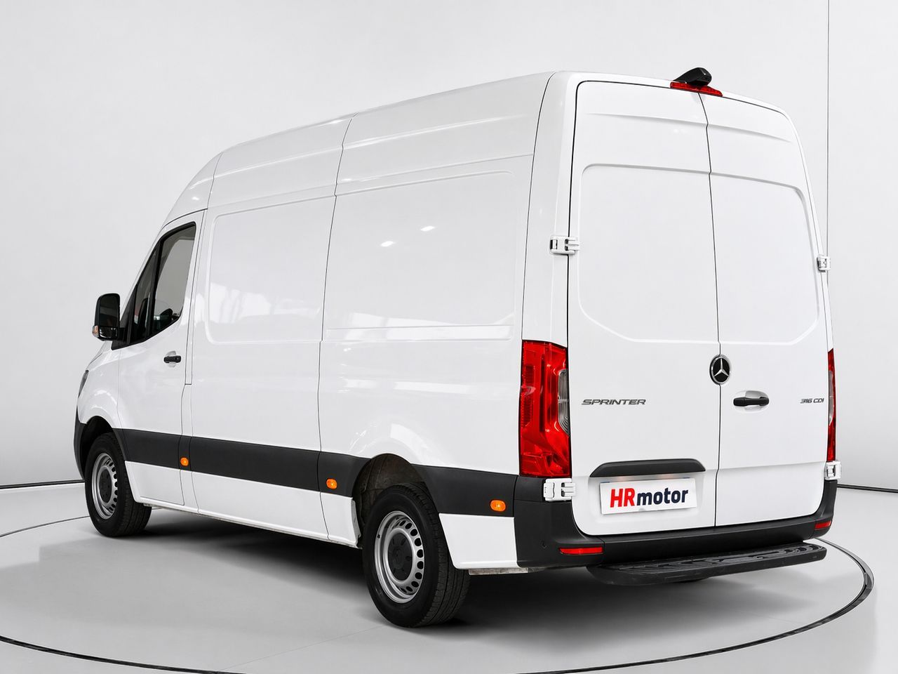 Mercedes-Benz Sprinter Furgón 315 CDI Medio 3.5T T. Alto - foto 4