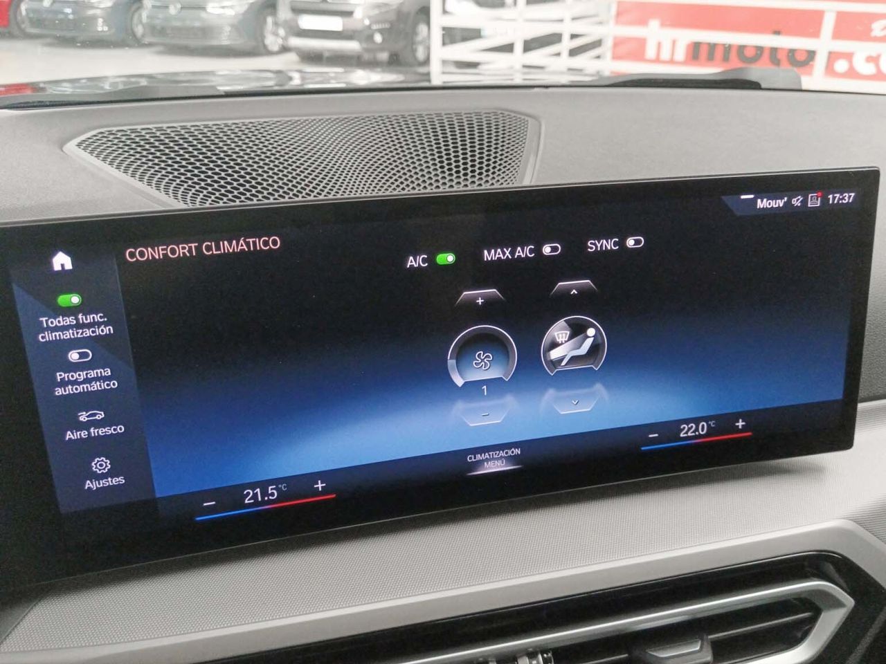 BMW Serie 3 318d Touring - foto 21