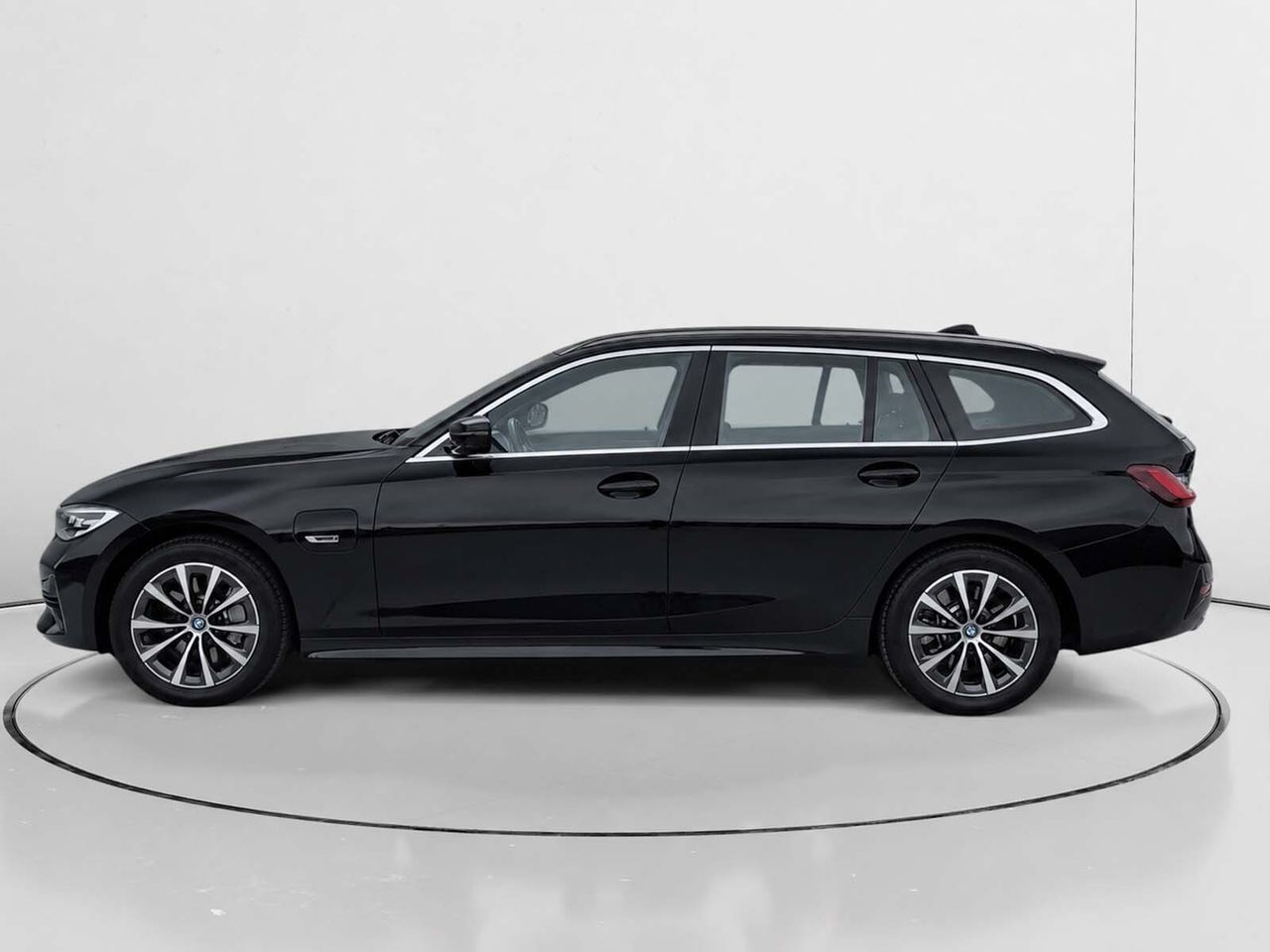 BMW Serie 3 330e - foto 6