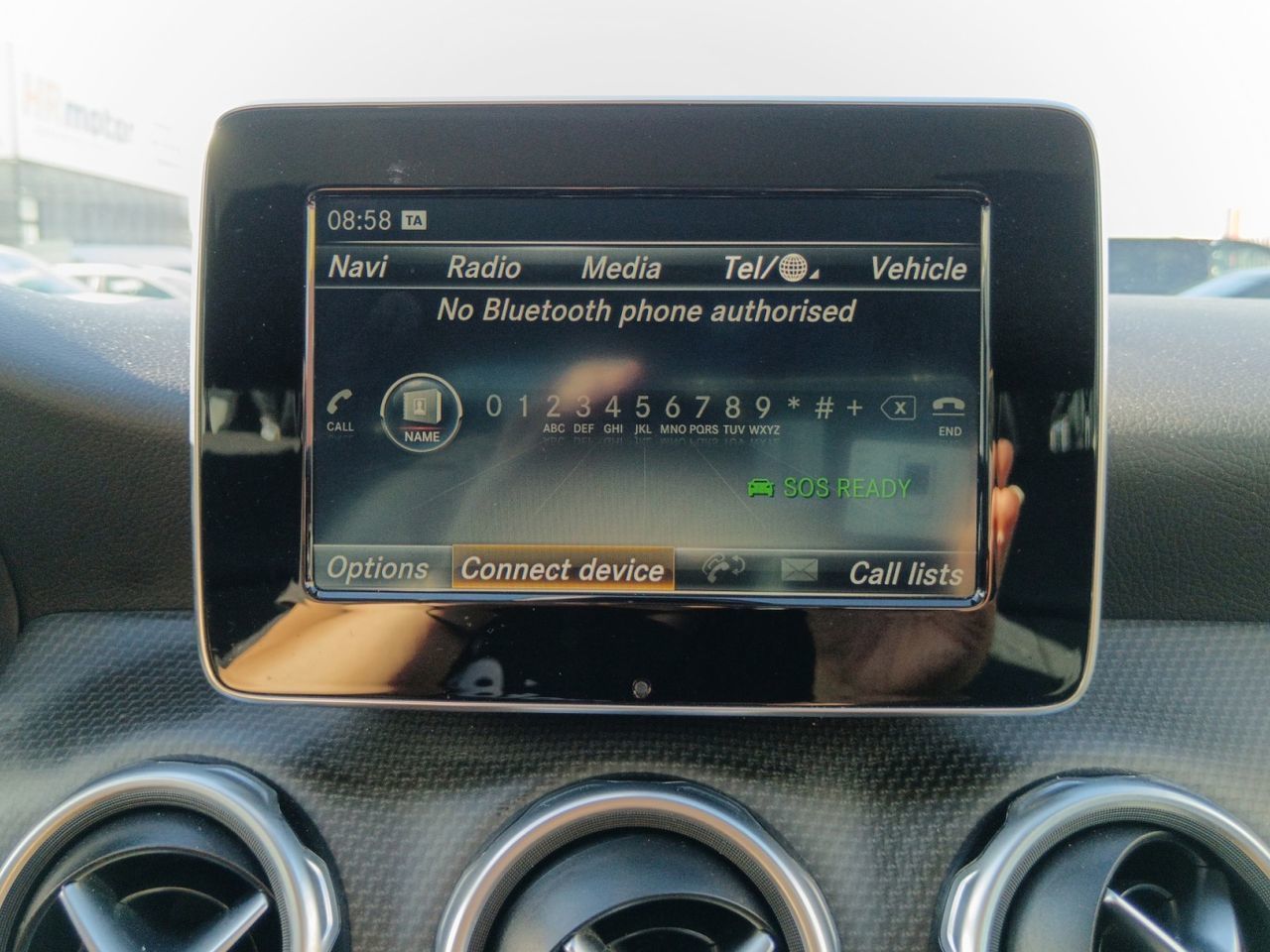 Mercedes-Benz GLA 180 - foto 17