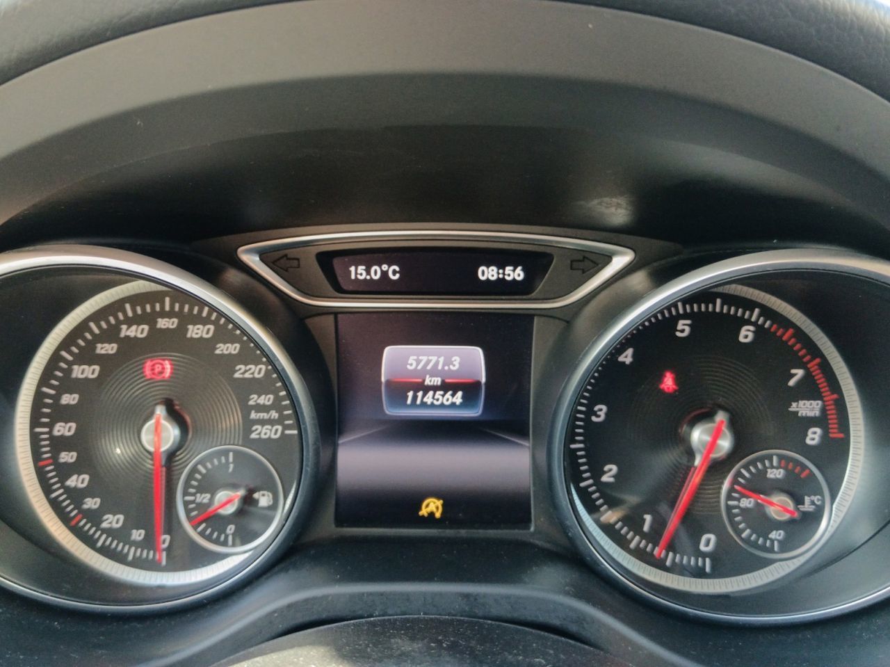 Mercedes-Benz GLA 180 - foto 14