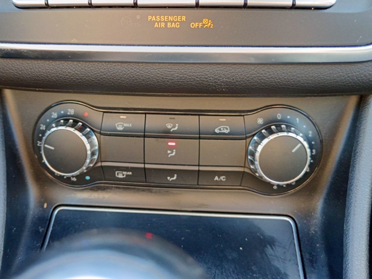 Mercedes-Benz GLA 180 - foto 19