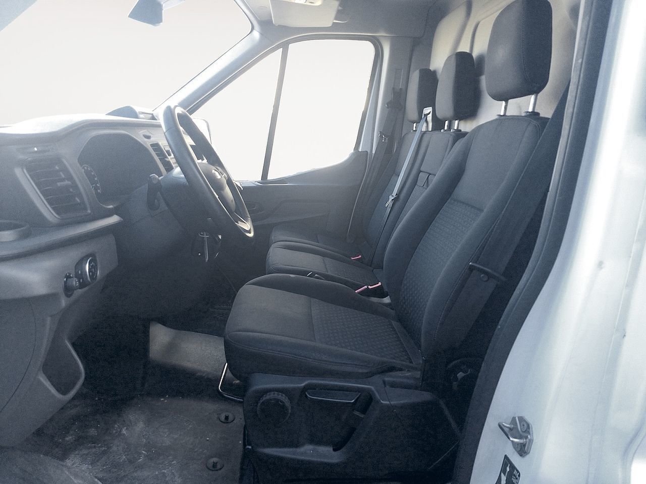 Ford Transit Furgon 310 Trend L3H2 FWD - foto 9