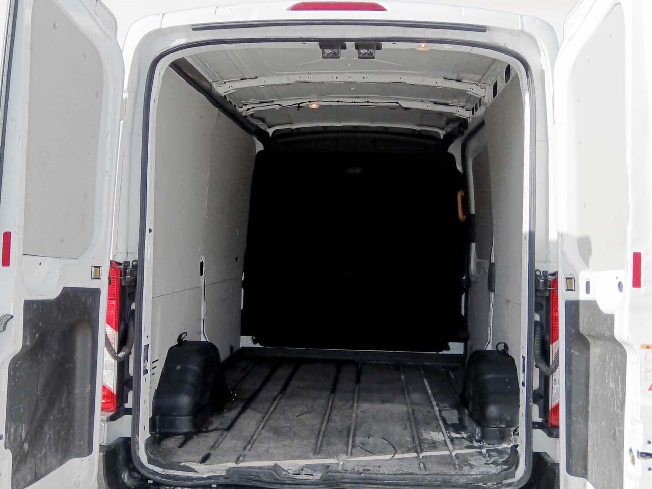Ford Transit Furgon 310 L2H2 Trend - foto 12