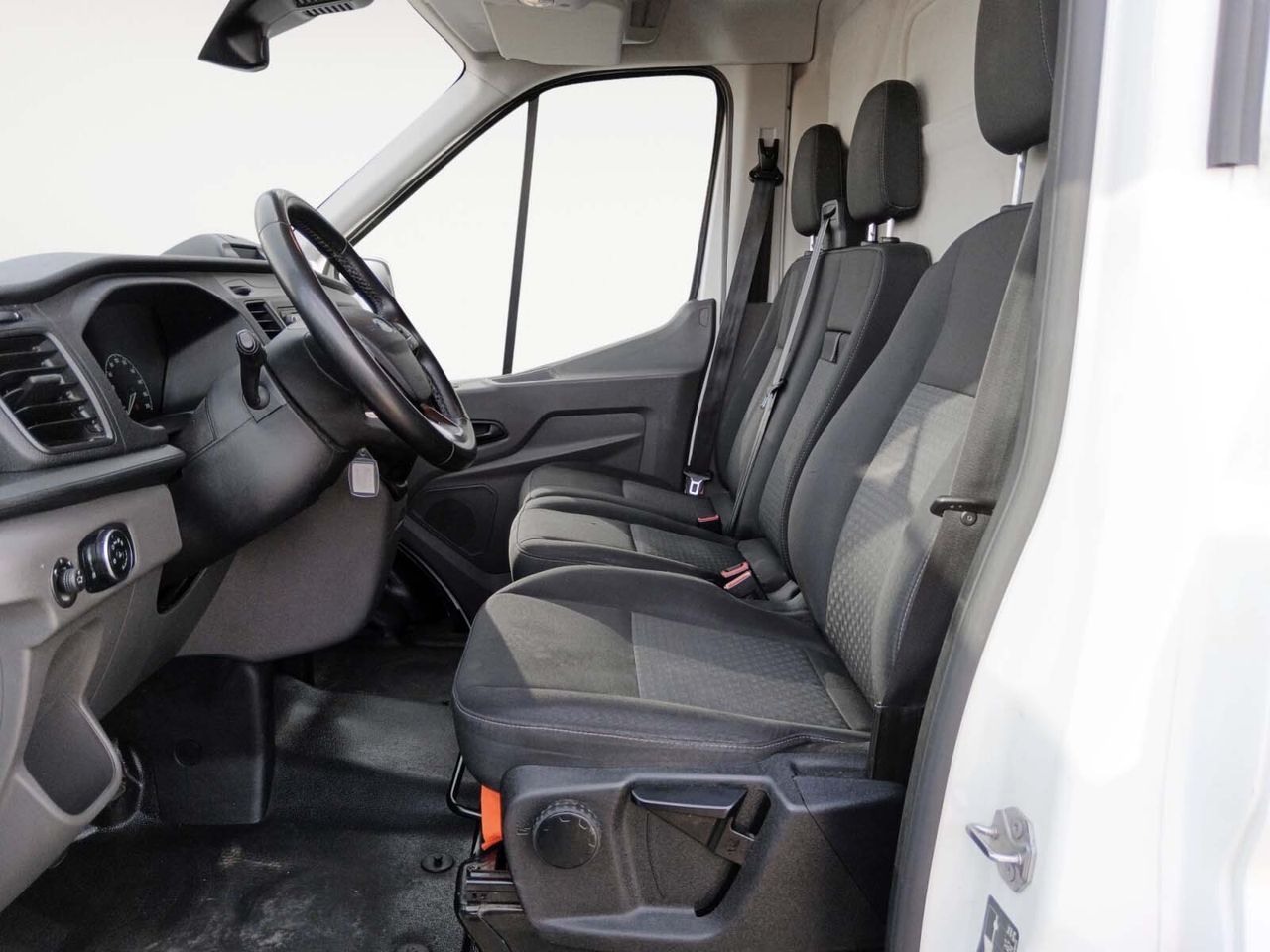 Ford Transit Furgon 310 L2H2 Trend - foto 9