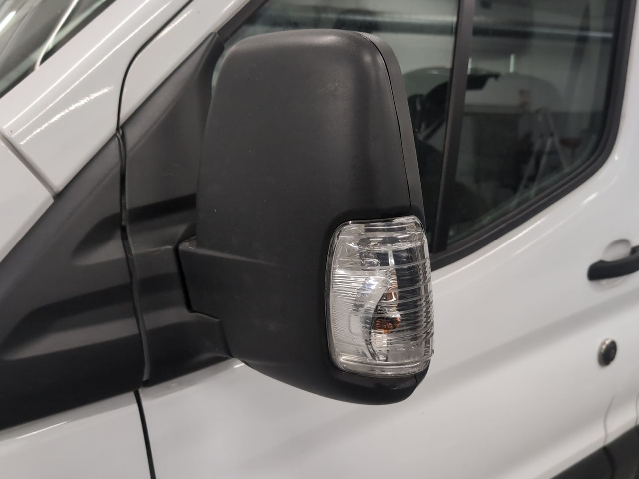 Ford Transit Furgon 310 L2H2 Trend - foto 20