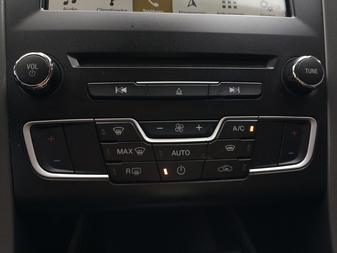 Ford Mondeo 2.0 TDCi Titanium PowerShift - foto 20