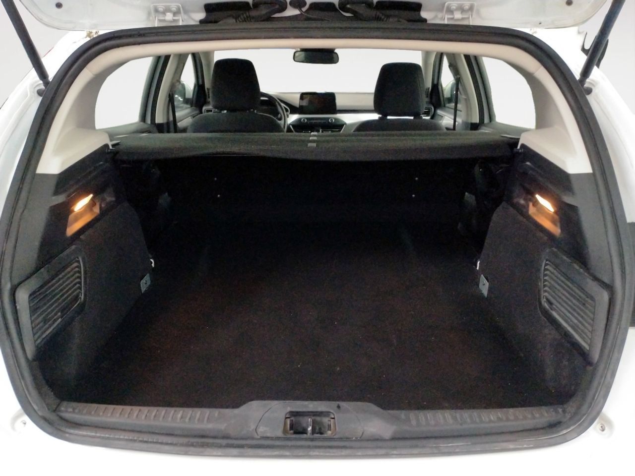 Ford Focus 1.5 TDCi Trend+ - foto 12