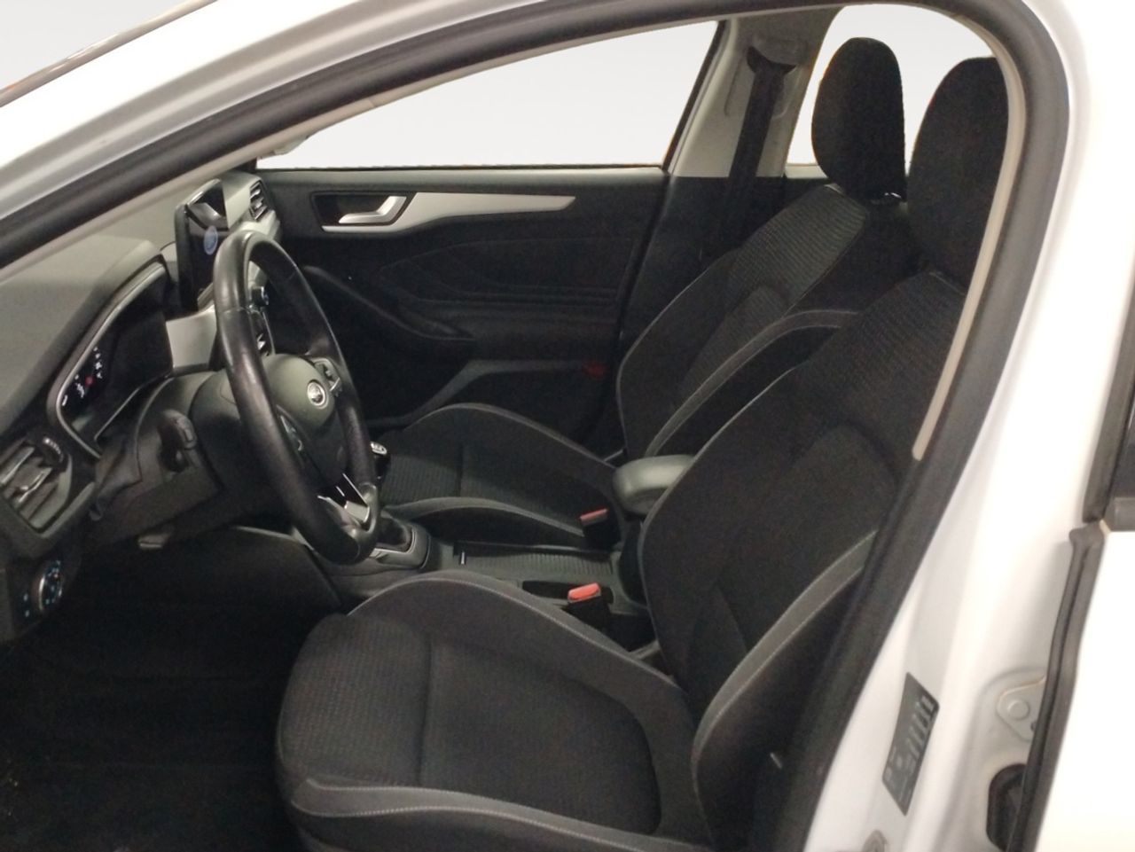Ford Focus 1.5 TDCi Trend+ - foto 9