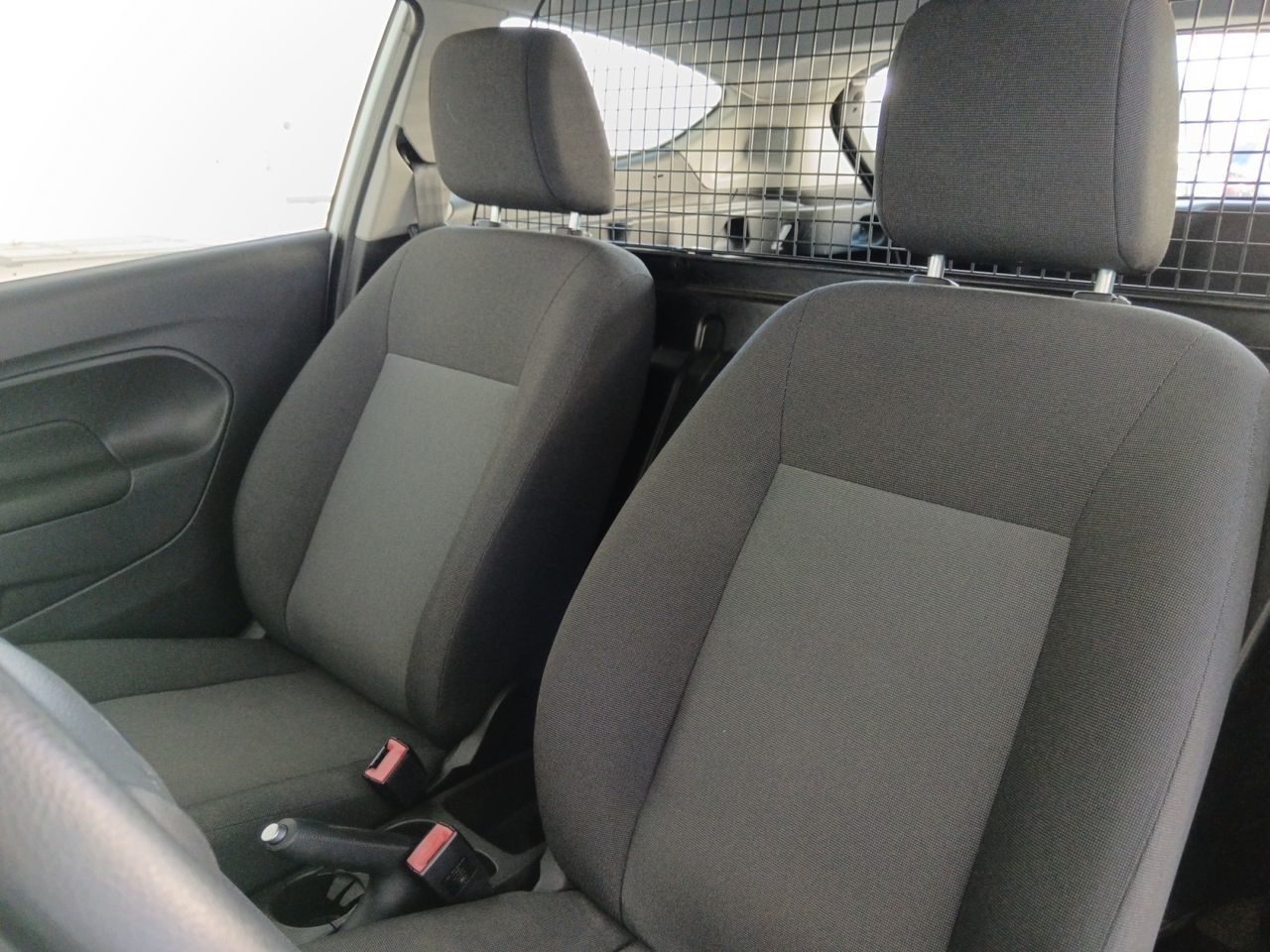 Ford Fiesta 1.5 TDCi Trend - foto 15