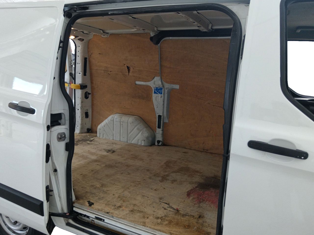 Ford Transit Custom Furgon 2.0 TDCi 300 L1 Trend - foto 13
