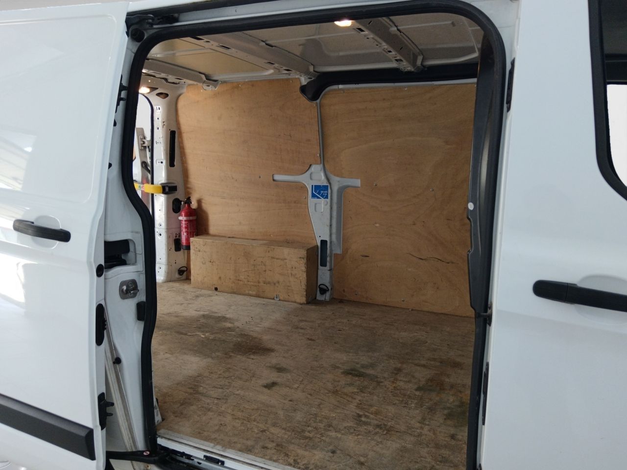Ford Transit Custom Furgon 2.0 TDCi 300 L1 Trend - foto 13