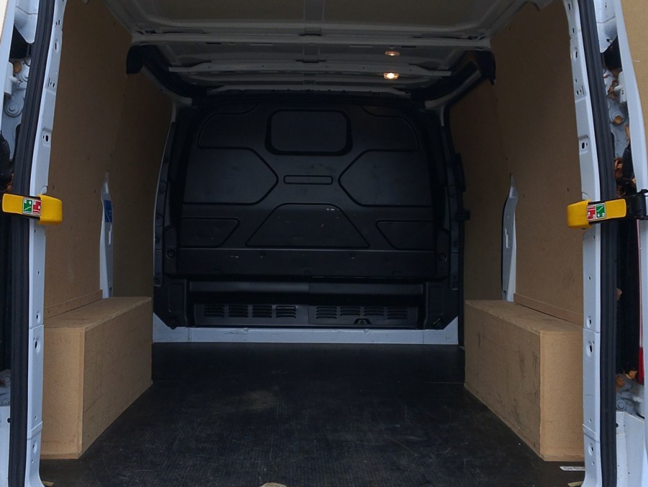 Ford Transit Custom Furgon 2.0 TDCi 280 L1 Trend - foto 11