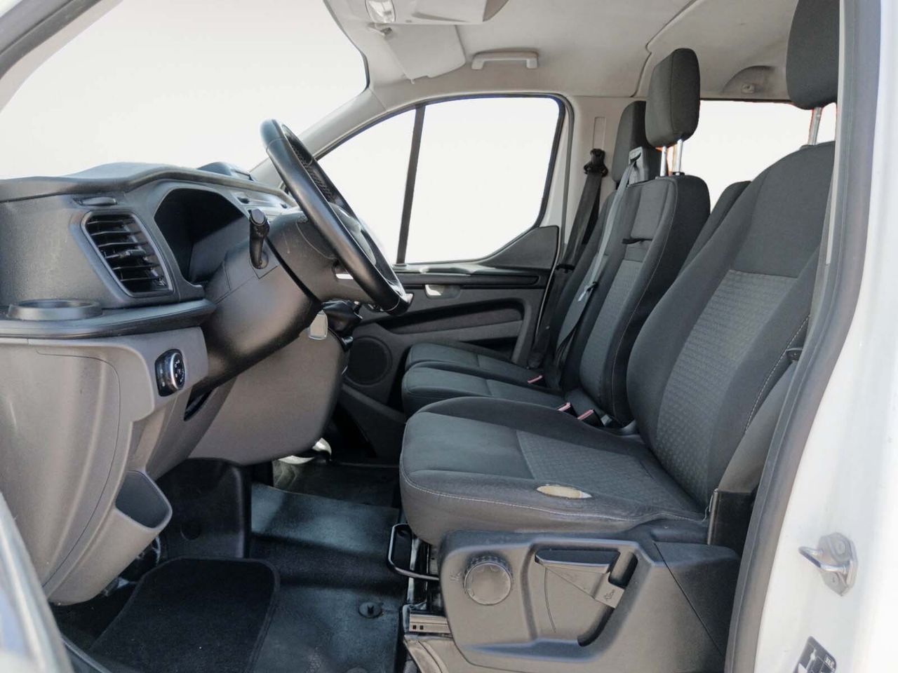 Ford Transit Custom Furgon 2.0 TDCi 320 L2 Trend - foto 9