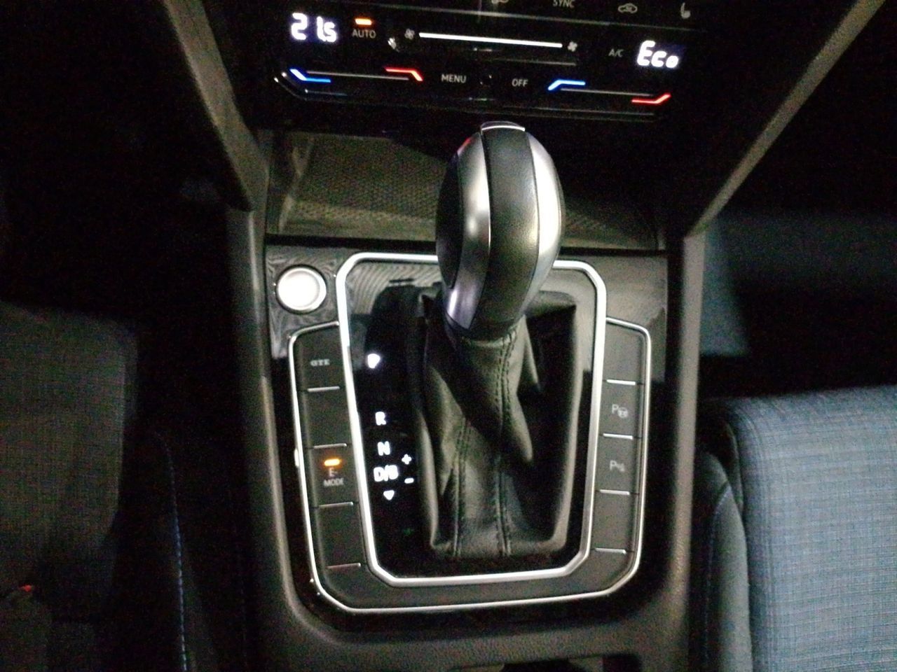 Volkswagen Passat GTE 1.4 TSI e-Power DSG - foto 13