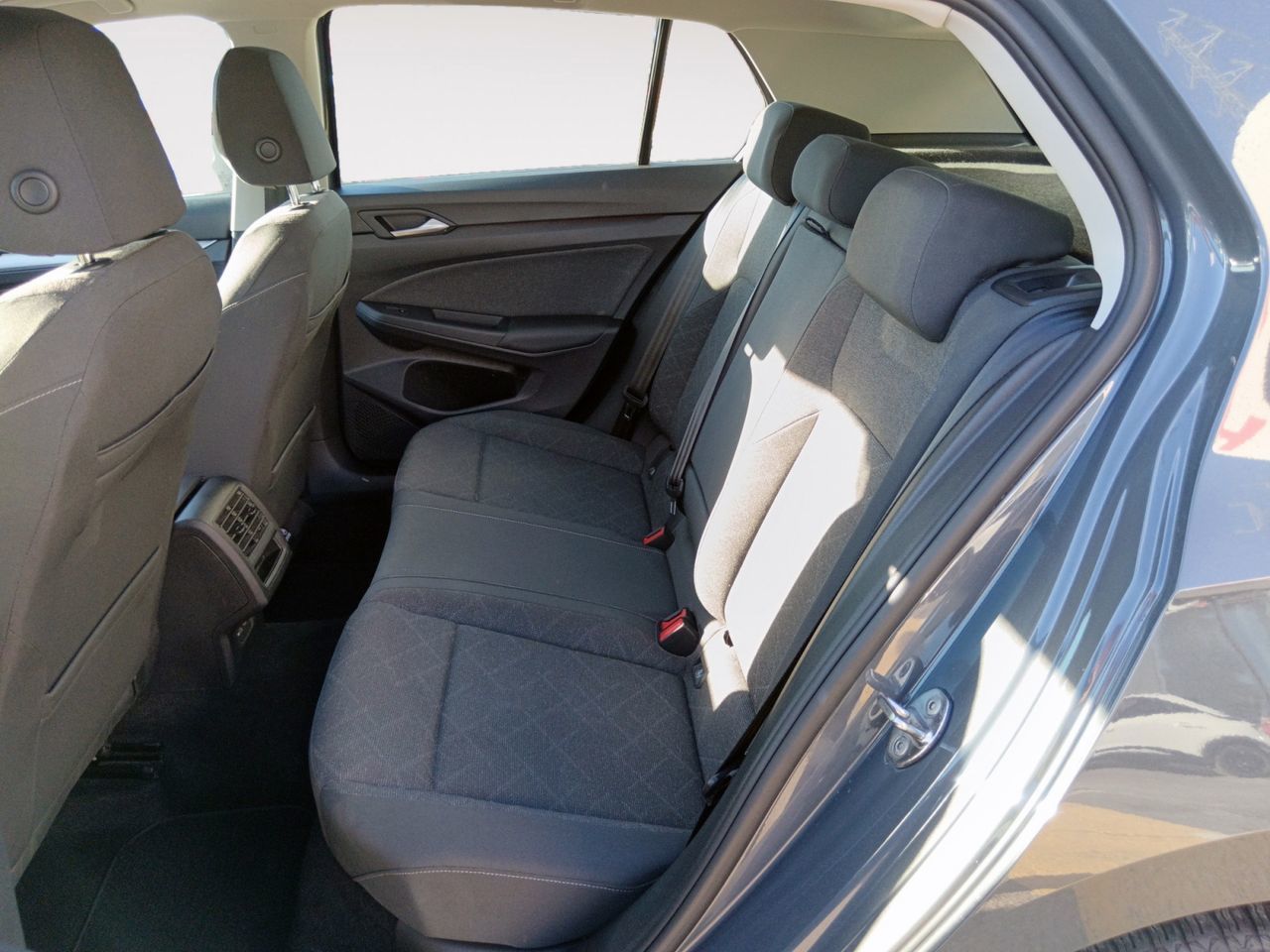 Volkswagen Golf Life 1.0 TSI - foto 11